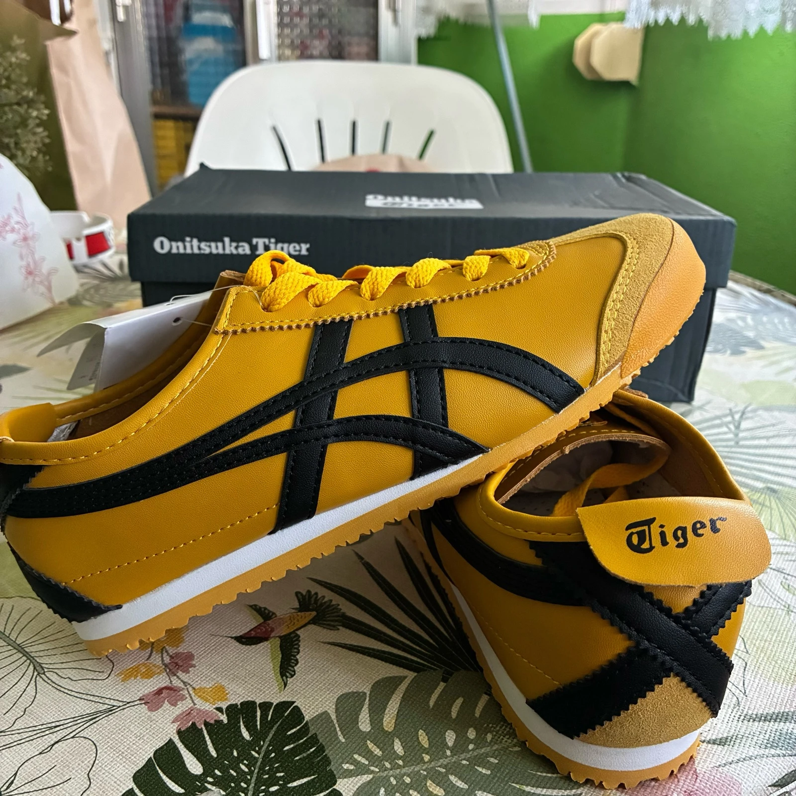 Onitsuka Tiger Mexico 66 Jaune & Noir – Taille 39 – Neuves avec boîte – photo 2
